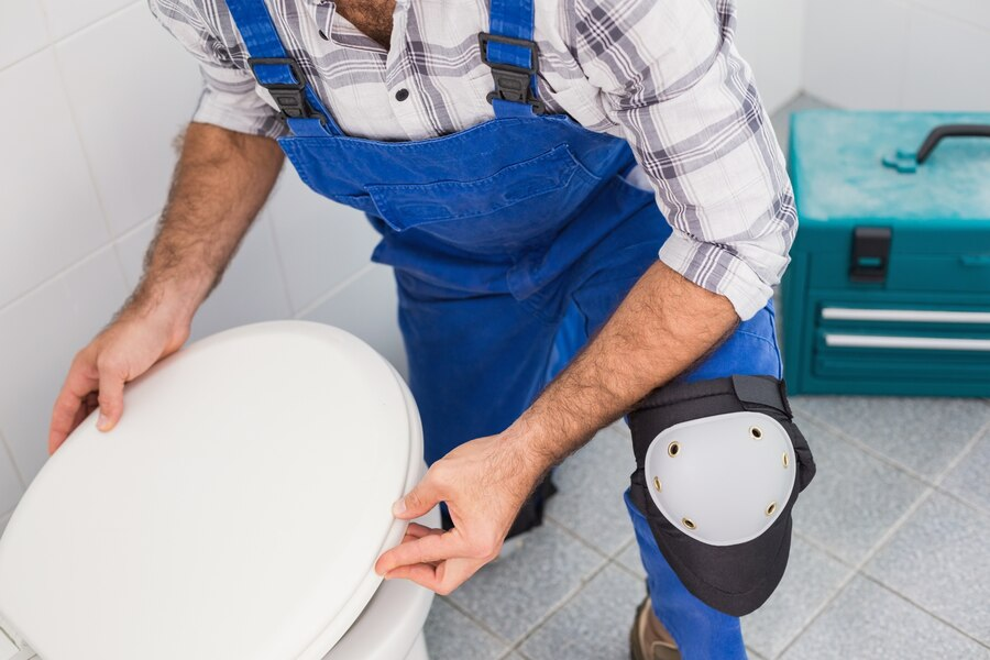 Toilet Bowl Choke Plumbing Services in Singapore